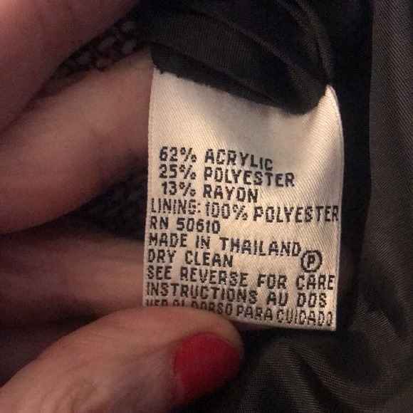 90’s Vintage Le Suit Pink Tweed Skirt Suit - Picture 11 of 11